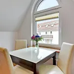 Vegas Near The By Renters Sopot