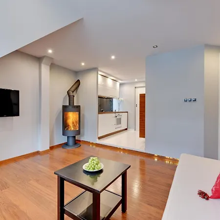 Vegas Near The By Renters Sopot