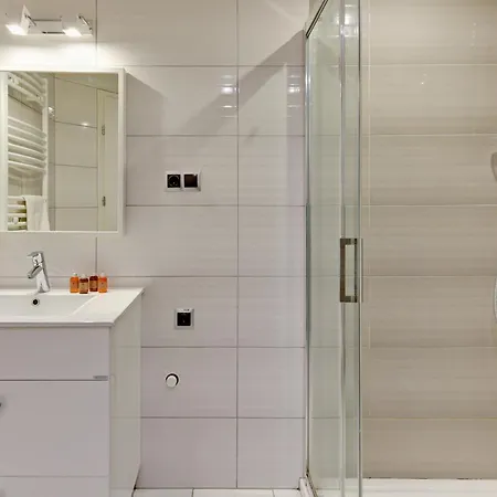 Vegas Near The By Renters Appartement