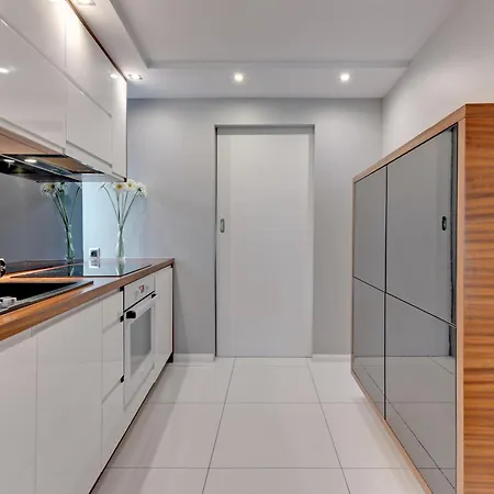 Appartement Vegas Near The By Renters Sopot