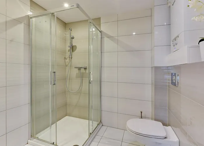 Daire Vegas Near The By Renters *